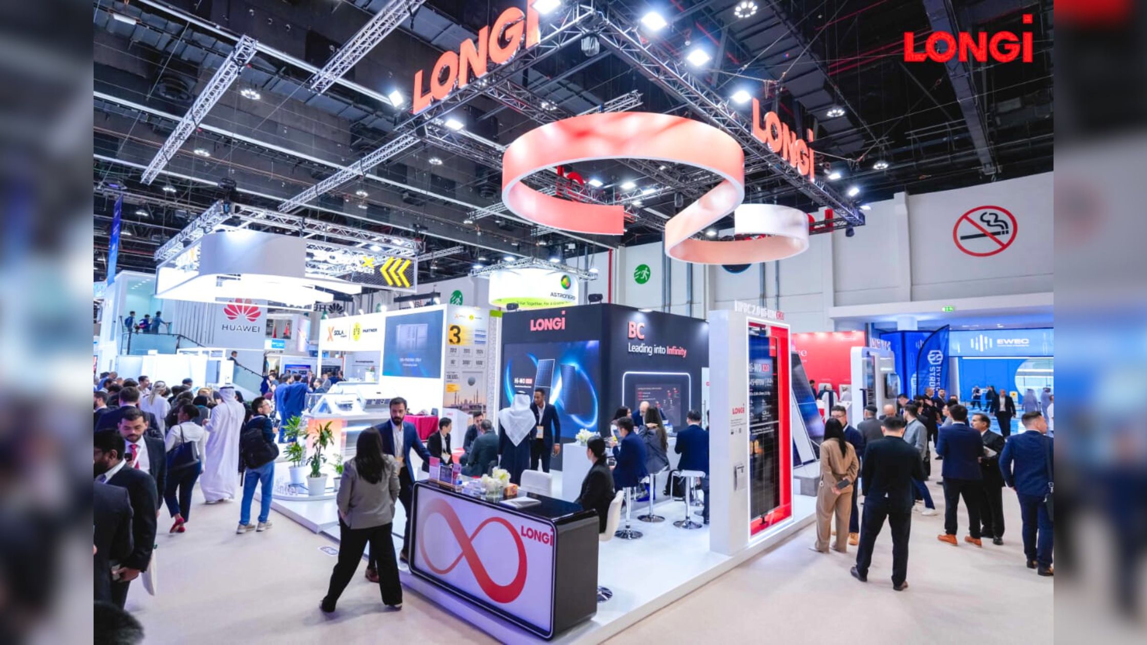 BC Leading into Infinity: LONGi MENA’s Innovations Shine at WFES 2025