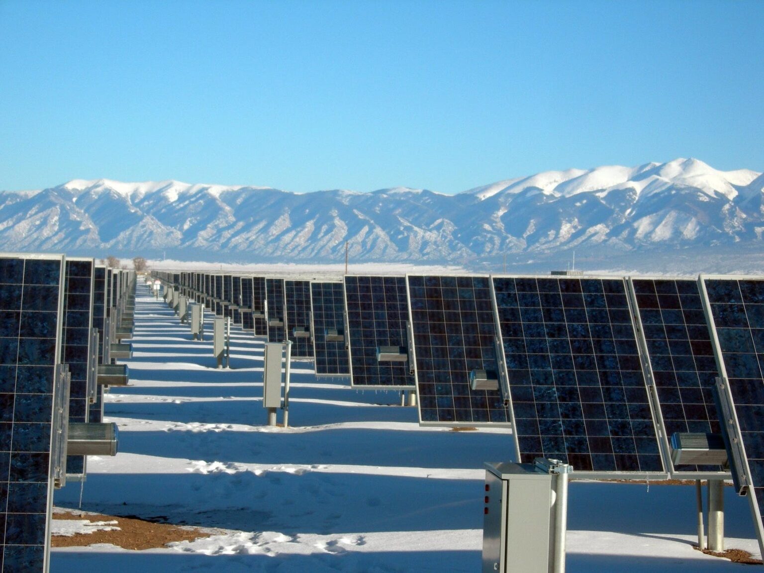 Q ENERGY Finalizes Deal To Transfer 105 MWp Solar Capacity To Dos ...