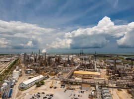 U.S. Refiner HF Sinclair Swings To Loss as Margins Shrink