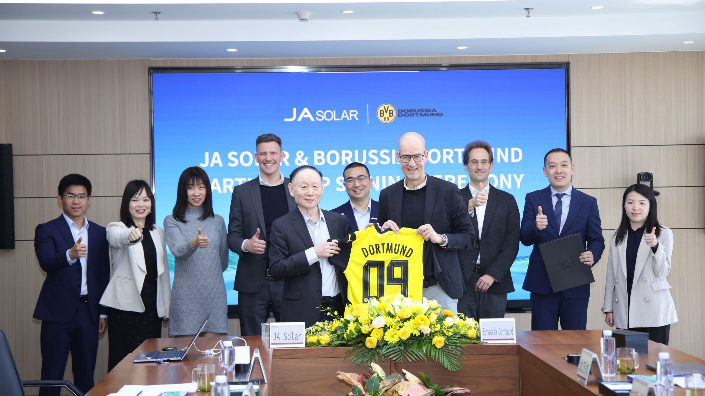 JA SOLAR and Borussia Dortmund Announce Partnership and Joint Major Project
