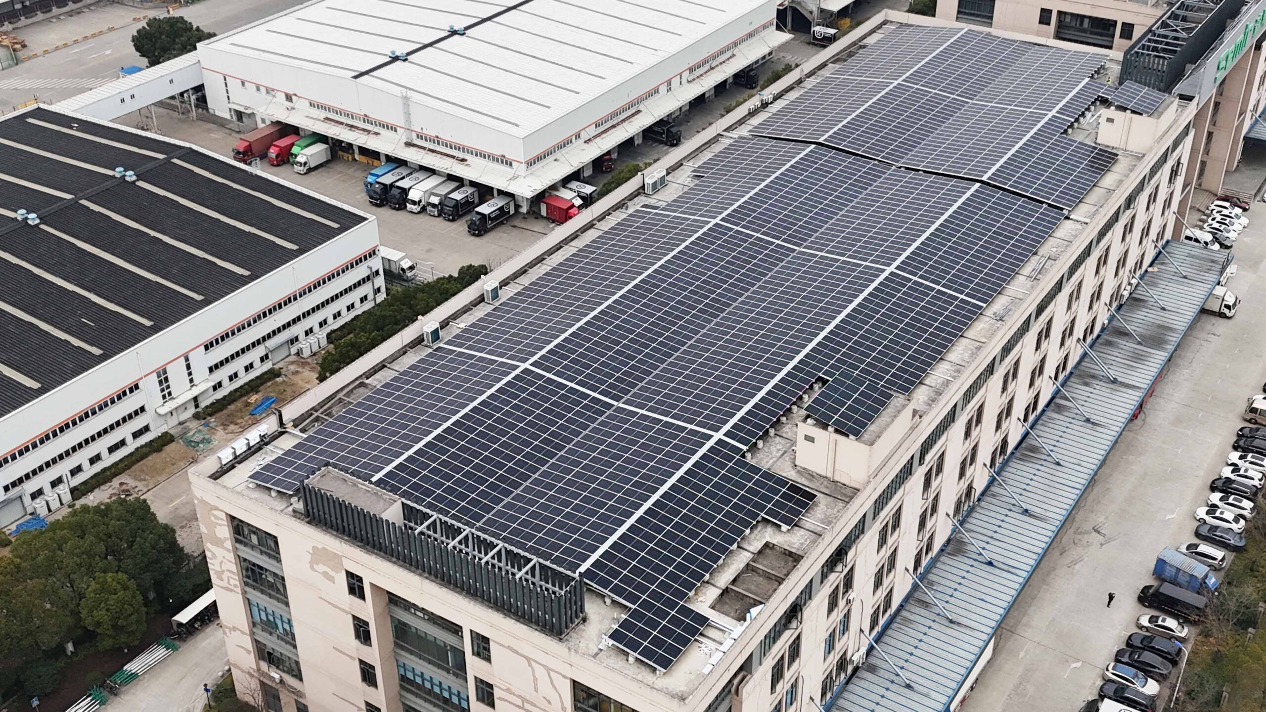 LONGi Powers Shanghai Semir Apparel with Hi-MO X10 Rooftop PV Project