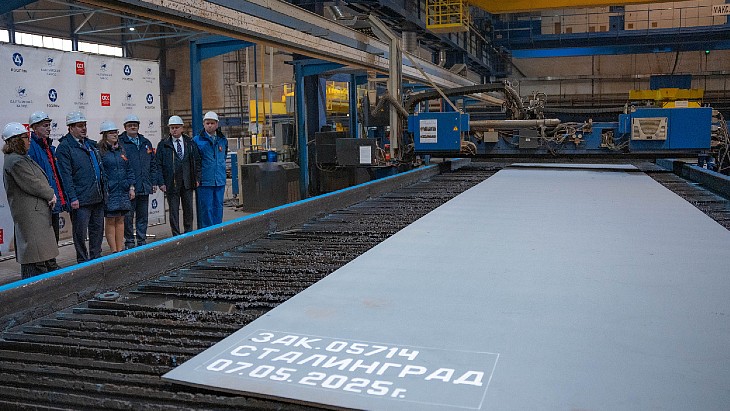 Metal cutting begins for nuclear icebreaker Stalingrad