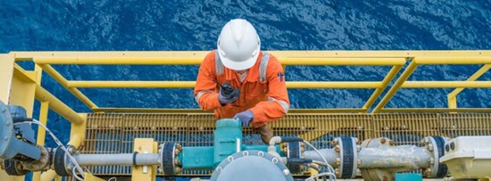 Ghana’s President urges investors to speed up crude oil extraction