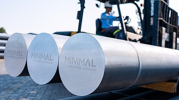 UAE collaboration delivers first low-carbon aluminium