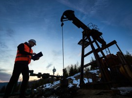 SLB Exceeds Profit Expectations on Strong North American Demand