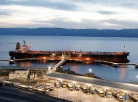 Sanctions Halt Oil Flows to Serbia as Russian-Owned NIS Faces Refinery Shutdown