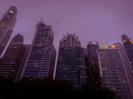 HSBC Slashes Oil and Gas Financing