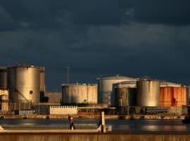 TotalEnergies Expects Strong Q4 Refining to Offset Lower Oil Prices