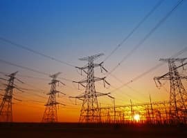 Wind and Solar Overtake Fossil Fuels in Europe’s Power Mix for the First Time