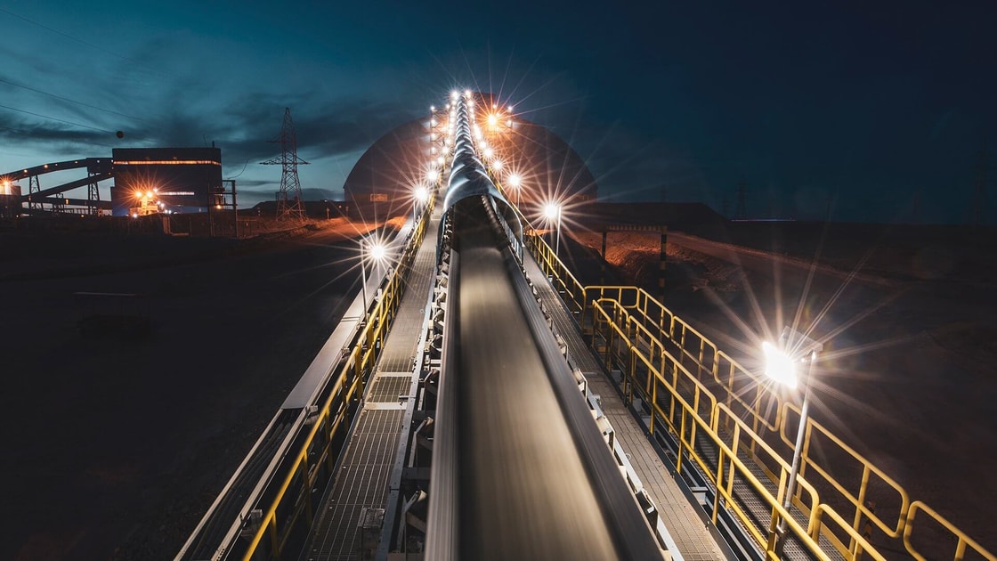 Materials demand pushes merger talk by mining giants