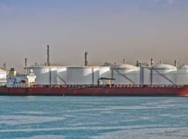 Washington Prepares Broad License to Restart Venezuelan Oil Production