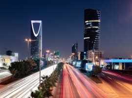 Saudi Oil Exports to China Set to Soar as the Kingdom Slashes Prices