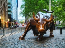 Oil Prices Head for First Weekly Gain Since January on Iran Tensions