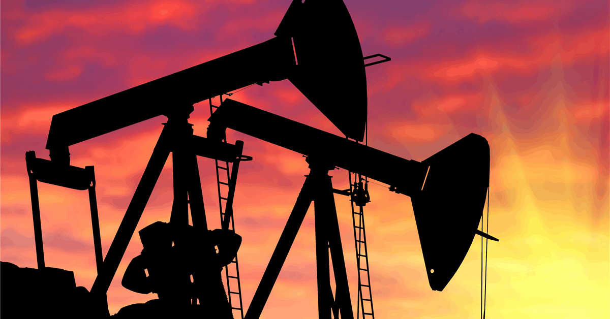 EIA Still Sees USA Oil Output Falling Next Year