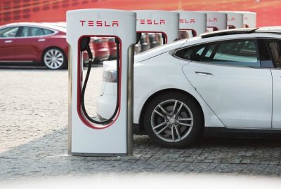 Elon Musk Alone Can’t Explain Tesla’s Owner Exodus