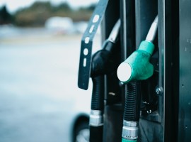 Diesel Jumps 17%, Outpacing Crude Oil After Weekend Conflict