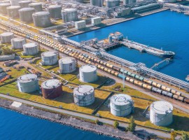 Asian LNG Prices Fall on U.S. Plan to Secure Hormuz Strait