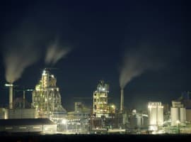 China Sets 2029 Deadline to Shut Down Outdated Petrochemical Plants