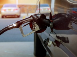 Strait of Hormuz Fears Send California Gas Past $6 a Gallon