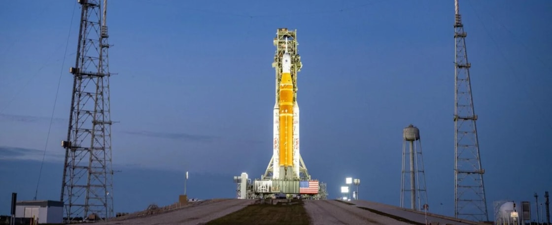 Airgas provides high-pressure nitrogen for Artemis II