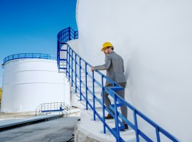 Goldman Sachs: Global Oil Inventories Fall to 8-Year Low