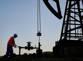 Morgan Stanley: Oil Buffers Could Run Out Before Hormuz Reopens