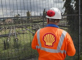 Nigeria Targets 100,000-BPD Oil Output Increase As Global Supply Disrupted