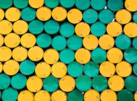 China Boosts Oil Stockpiles Despite Import Plunge