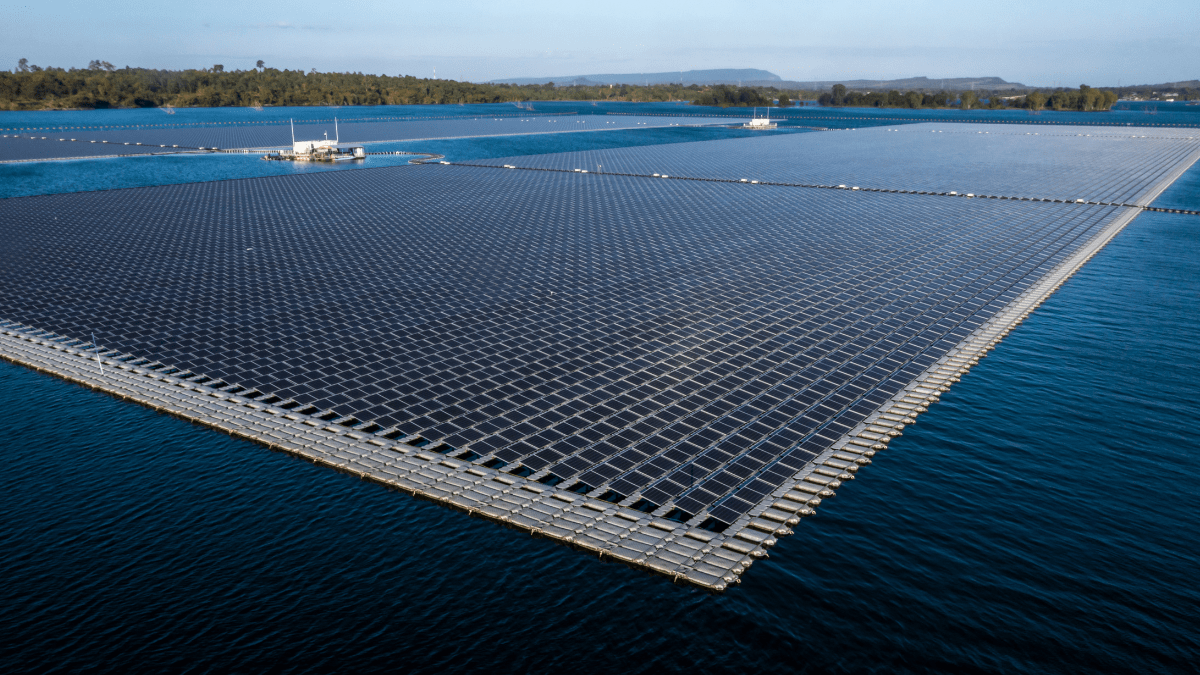 Explained – Degradation Uncertainty In Floating Solar PV Systems: Key Challenges And Performance Risks