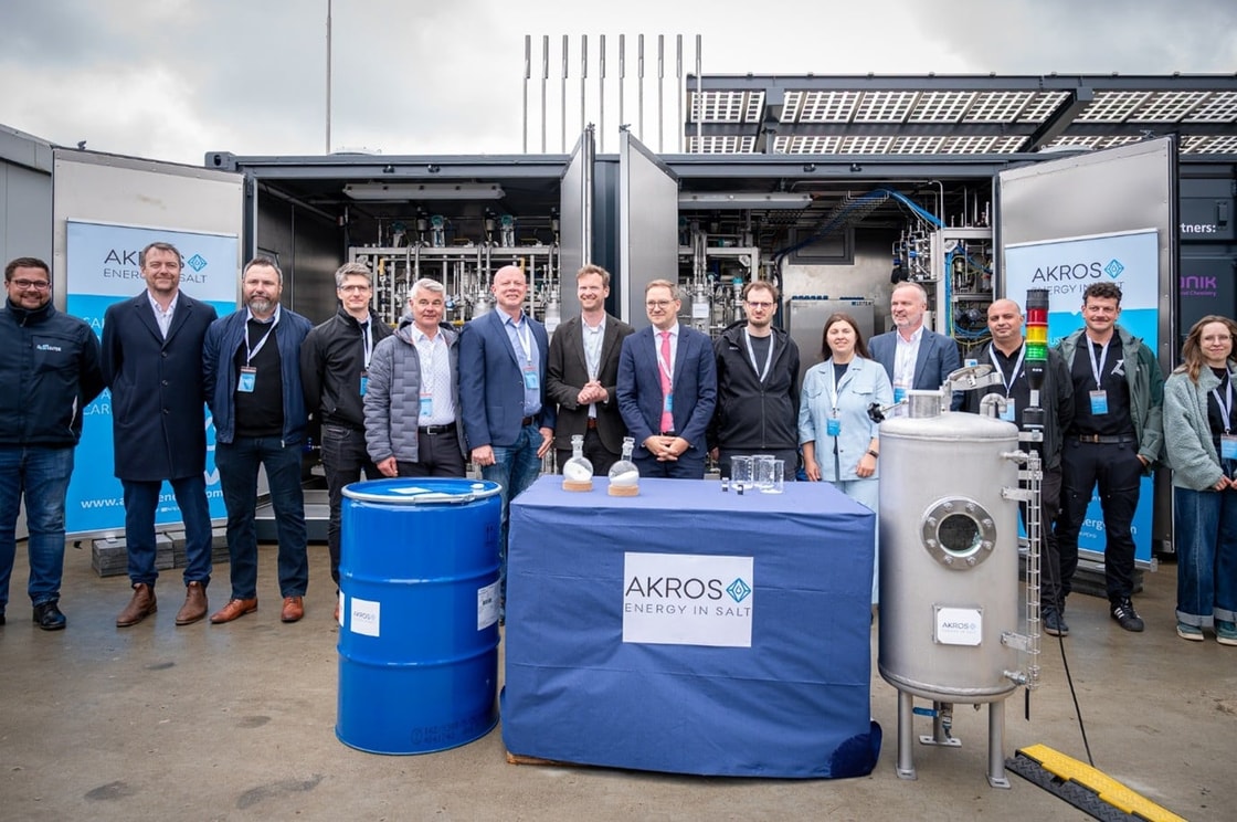 Start-up pilots liquid salt hydrogen storage in Germany