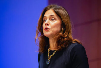 Fed’s Logan Warns US Oil Production Won’t Fill Global Supply Gap