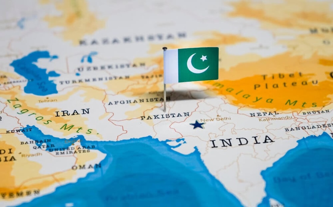 Pakistan calls for emergency LNG supplies