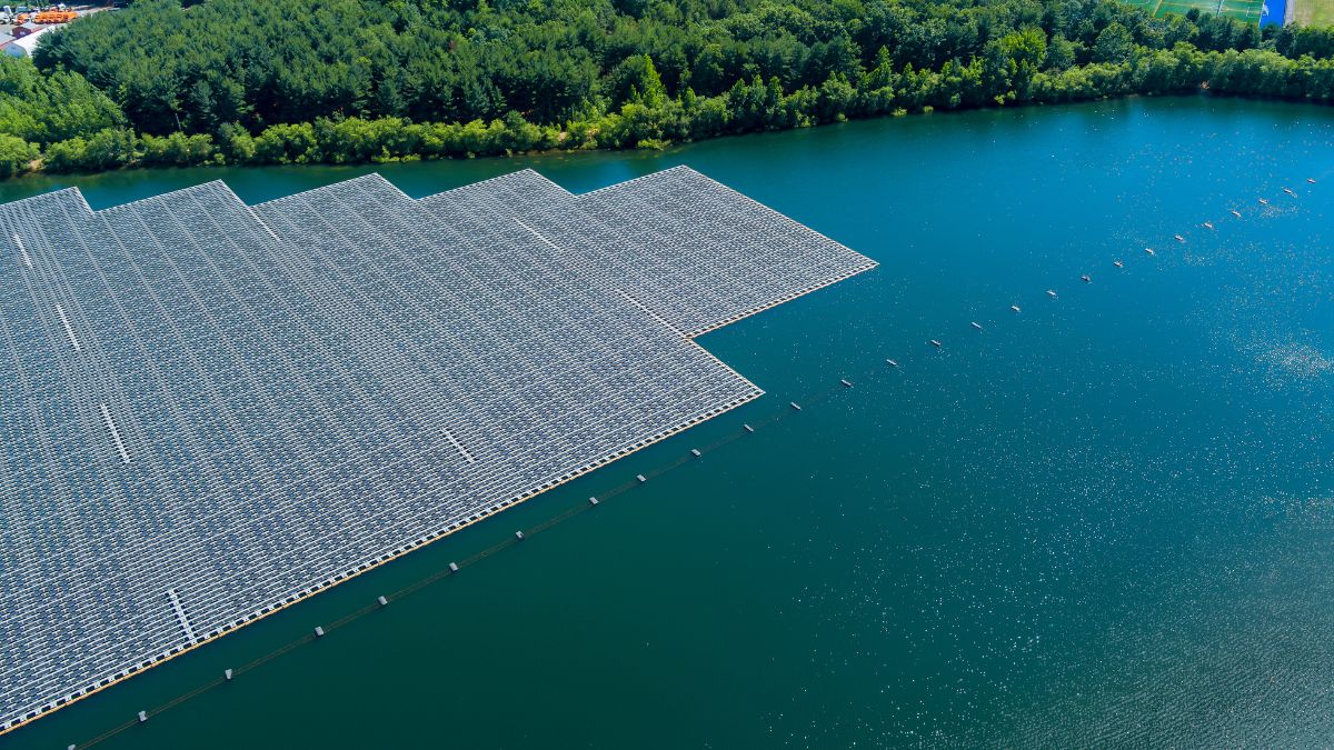 Philippines To Add 422 MW Floating Solar Capacity Through $406 Million SunAsia-VinEnergo Partnership
