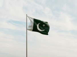 Pakistan Scrambles for Oil Alternatives as Hormuz, Red Sea Risks Mount
