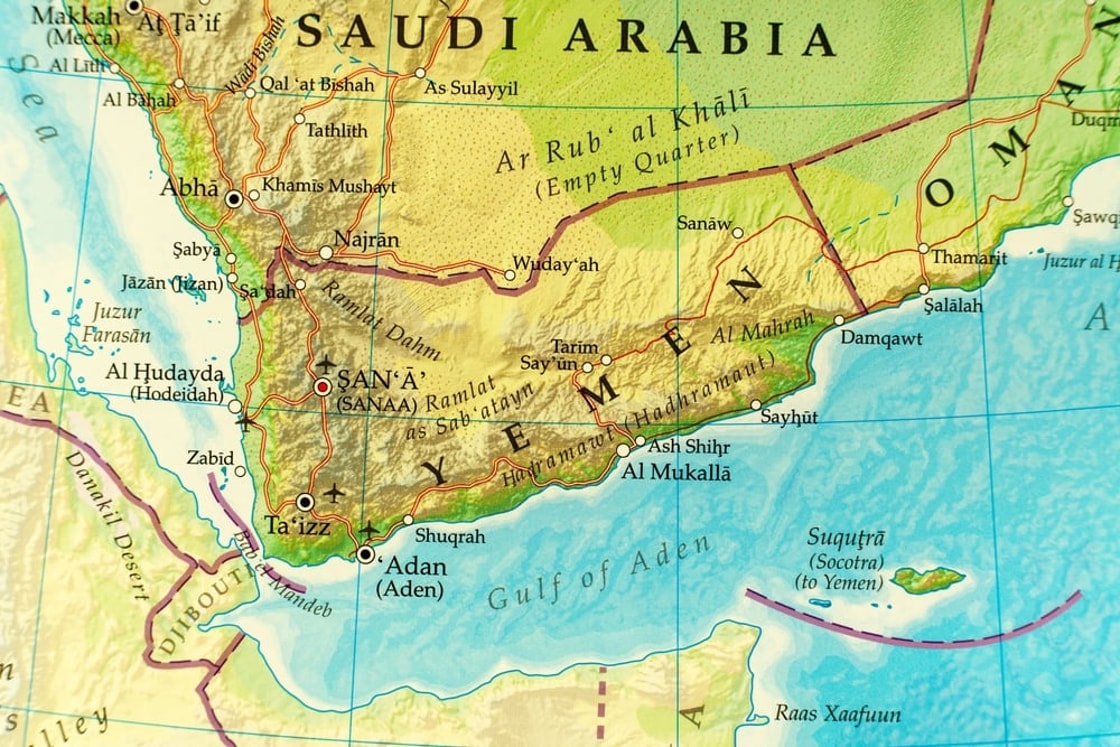 Yemen Houthis threaten naval blockade on Saudi Arabia