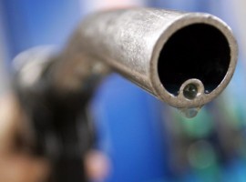 Trump Orders Oil Companies to Cut Gas Prices, Targets Chevron CEO