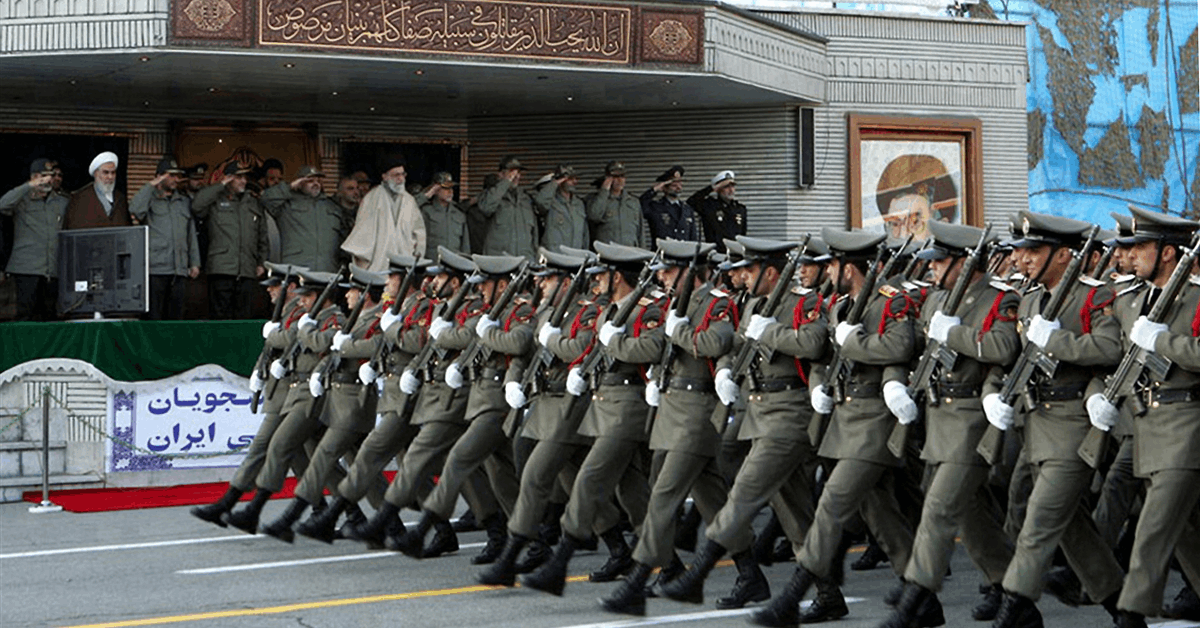 Iran Boosts Military Posturing as Talks Hit Deadlock