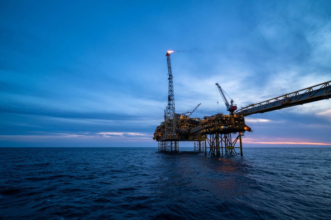 UK professors urge carbon storage to be factored into North Sea licensing