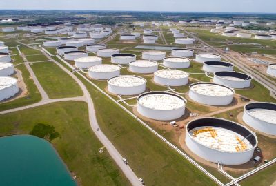 U.S. Crude Inventories Rise by Most in 3.5 Years as Exports Slump