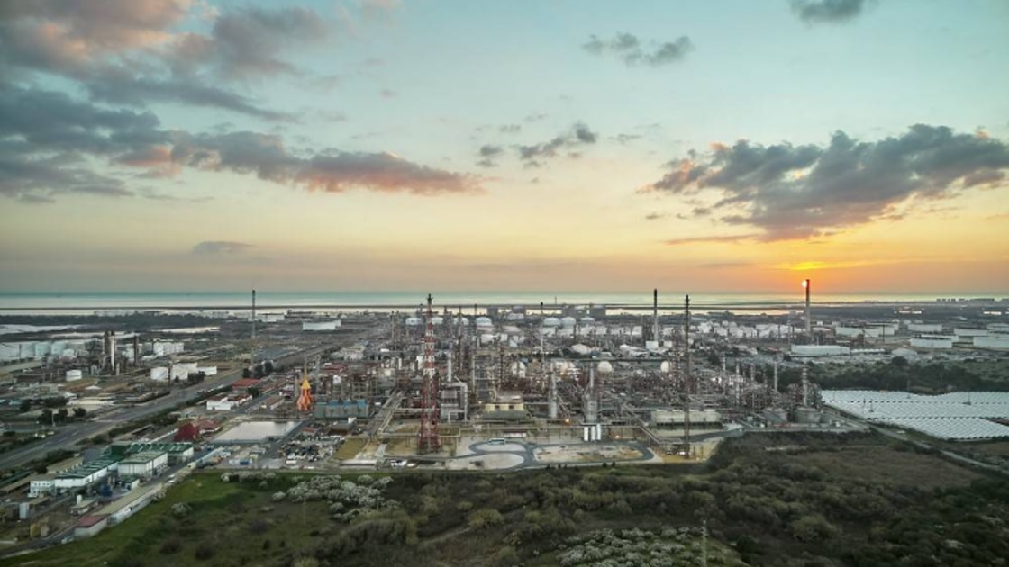 Hy24 and Cofides buy 29% stake in Moeve’s 300MW Onuba project