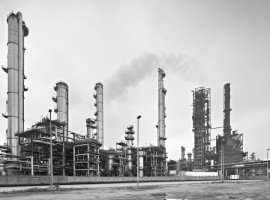 Russia Says Oil Output Drop Is Temporary as Refineries Restart