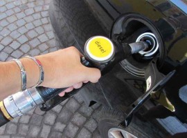 Macron Calls for Another Emergency Oil Release as Europe Loses Supply