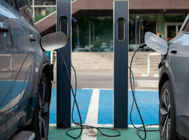 EU Electric Vehicle Sales Hit Record as Fuel Prices Surge