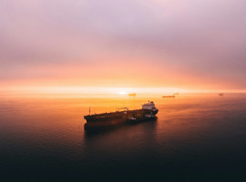 Supertanker Rates Hit Record $1.4 Million a Day