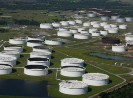 API: Crude, Product Inventories Continue to Draw