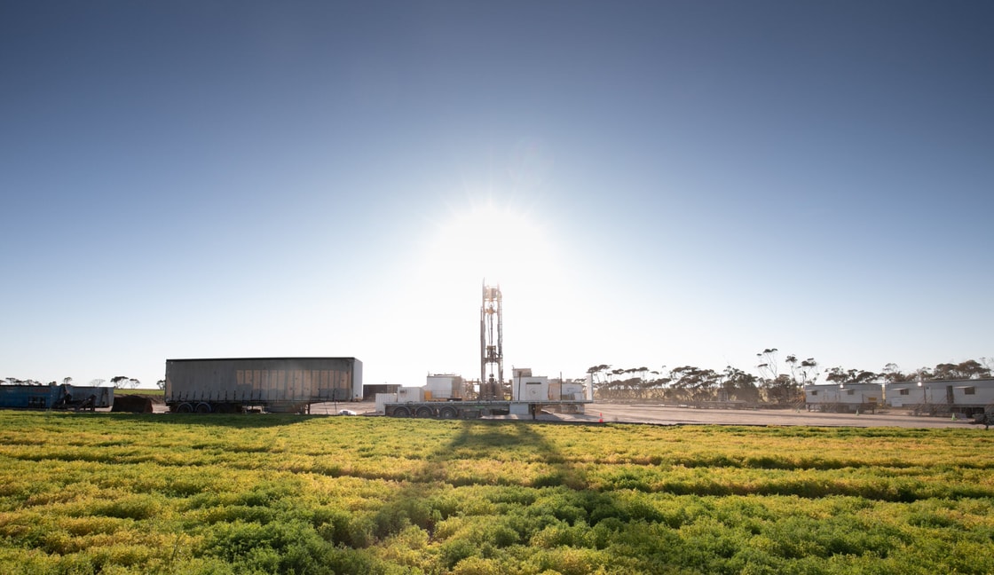 Gold Hydrogen accelerates Australian helium pilot after well tests